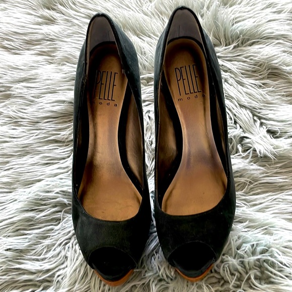 Pelle Moda Black Suede Peep Toe Heels Size 8 - Picture 1 of 4